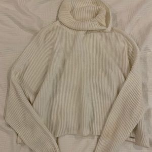 Hollister White Turtleneck Sweater